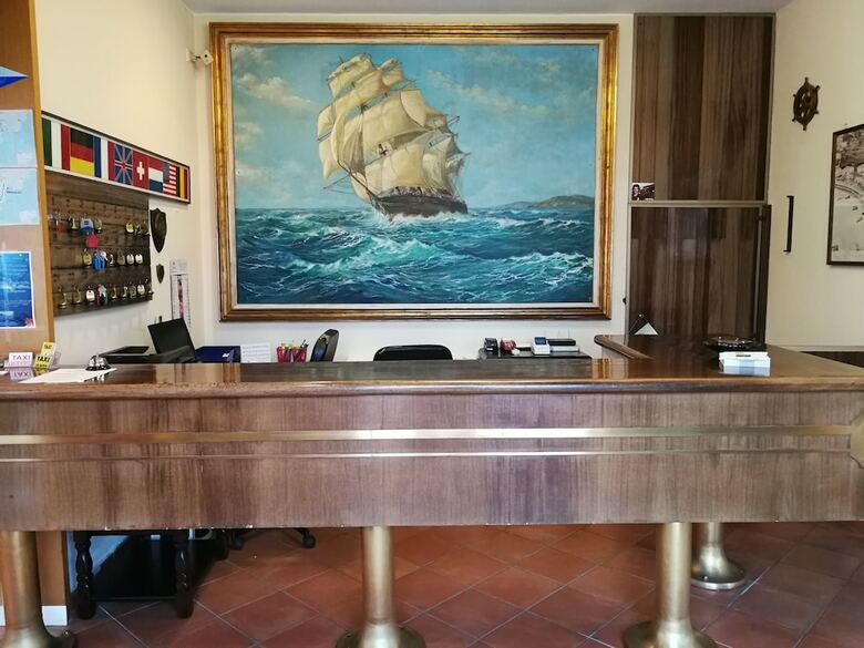 Hotel Belmare