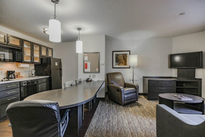 Hotel Candlewood Suites Birmingham - Hoover