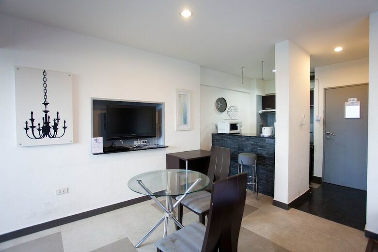 Apartamentos Galare Thong Tower