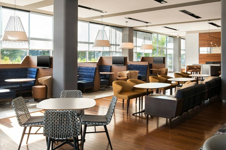 Hotel Courtyard Philadelphia South At The Navy Yard