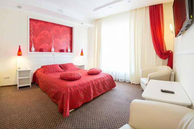Tranzit Hotel