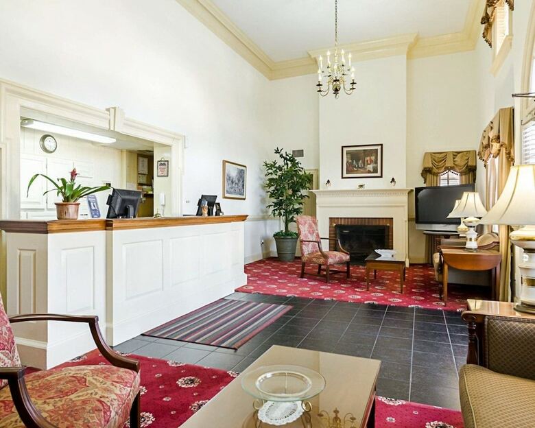 Hotel Rodeway Inn Historic