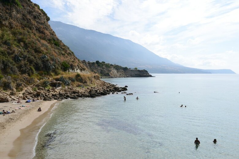 Hotel Karavados Beach