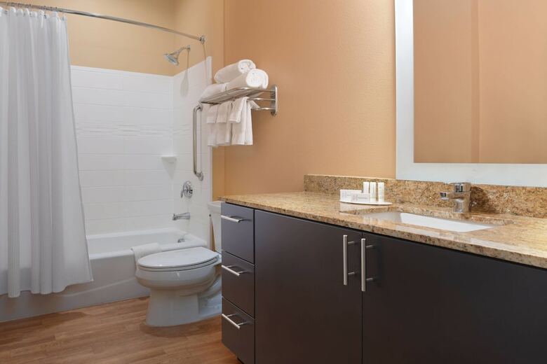 Hotel Towneplace Suites By Marriott Lake Jackson Clute