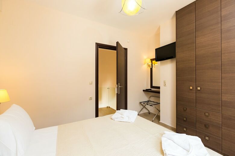 Aparthotel Pantheon Villas & Suites