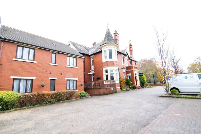 Trivelles Park Hotel