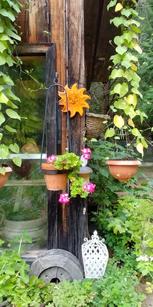 Bed & Breakfast Les Jardins de L'achill�e Millefeuille