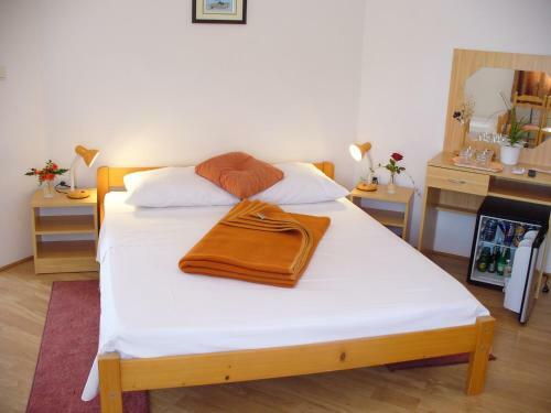 Bed & Breakfast Pansion Comfort Sidro