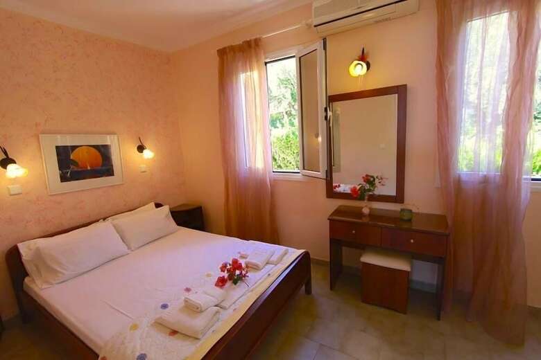 Hotel Glyfada Beach - Menigos Resort