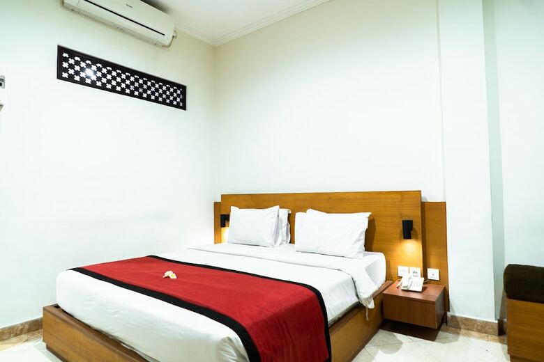 Maxi Hotel & Spa