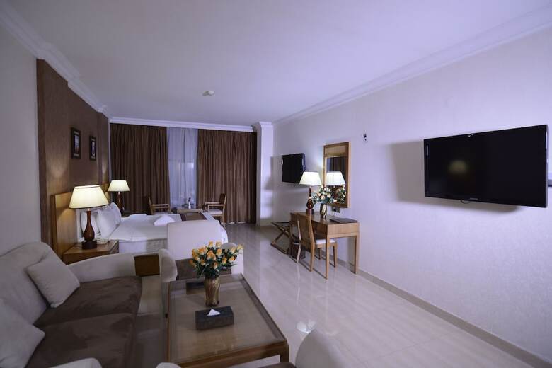 City Center Hotel