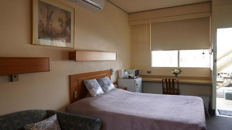 Country Motor Inn Singleton