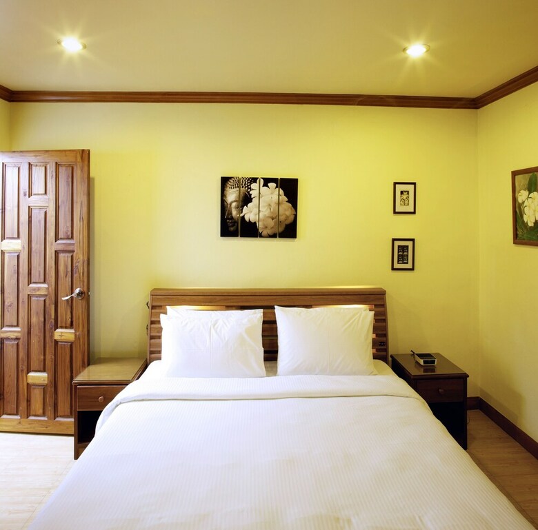 Thara Bayview Villa