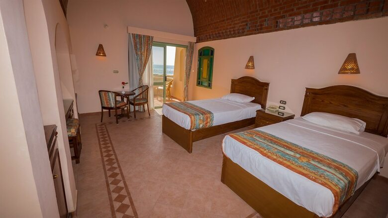 Hotel Shams Alam Beach Resort