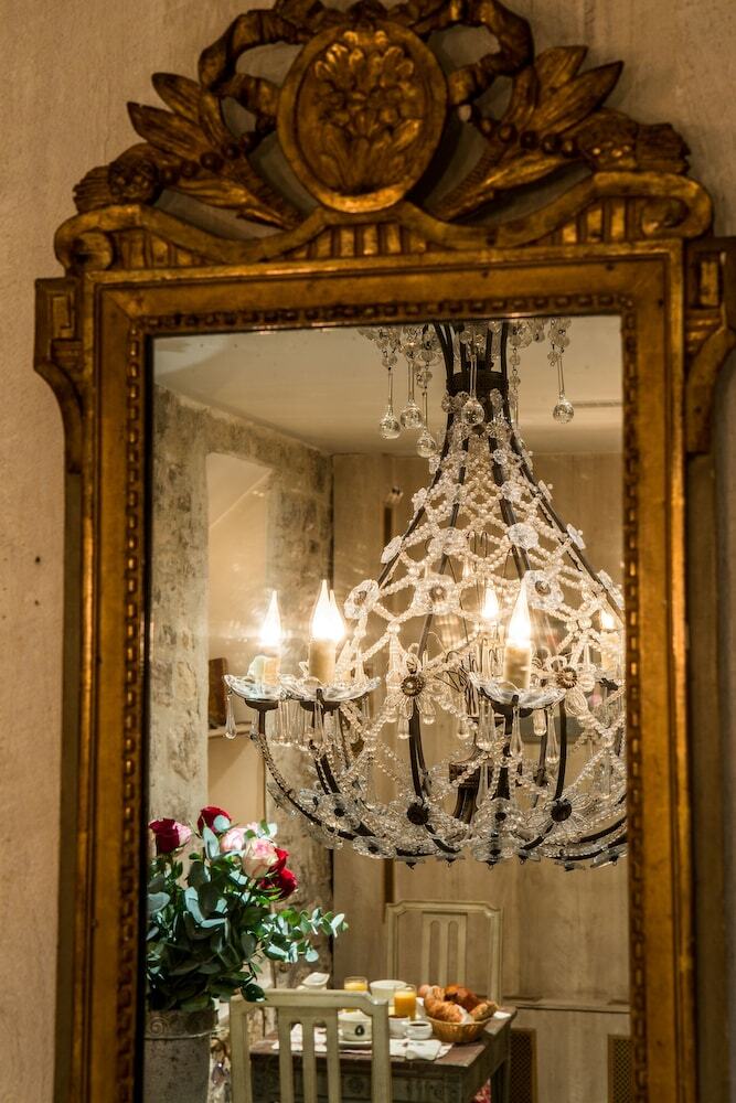 Hotel Caron de Beaumarchais