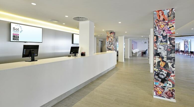 Hotel Sol House The Studio Calvi� Beach