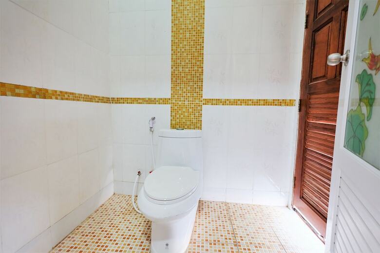 Hotel Oyo 485 Million Patong Beach Resort