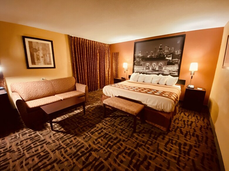 Motel Super 8 By Wyndham Lawrence Ku