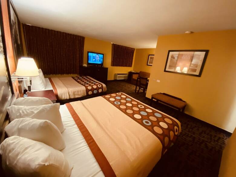 Motel Super 8 By Wyndham Lawrence Ku