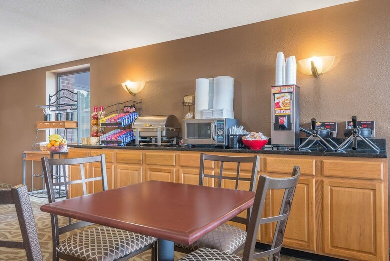 Hotel Ramada By Wyndham Columbus North