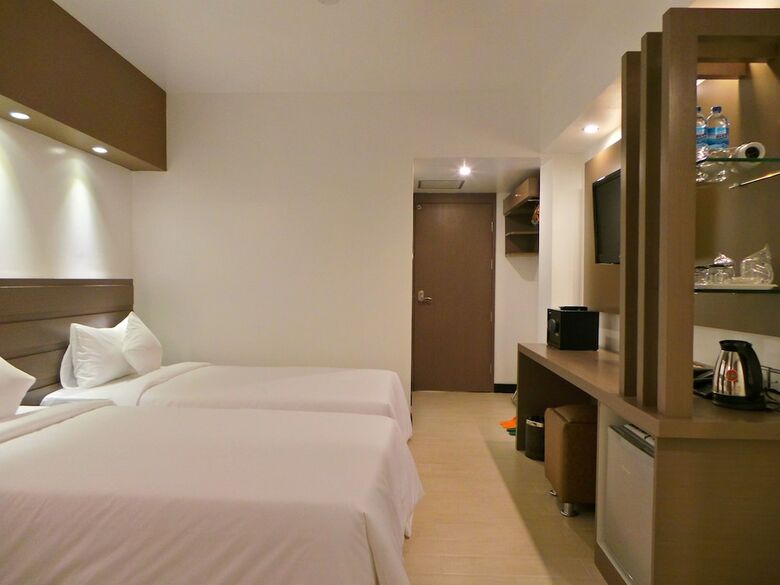 Hotel Clover City Center Plus