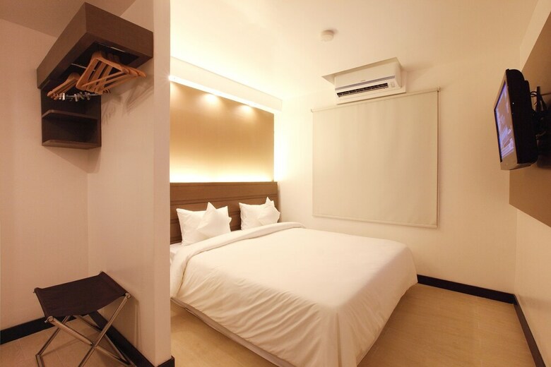 Hotel Clover City Center Plus