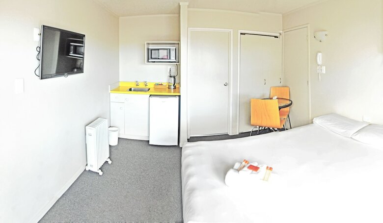 Middlemore Motel
