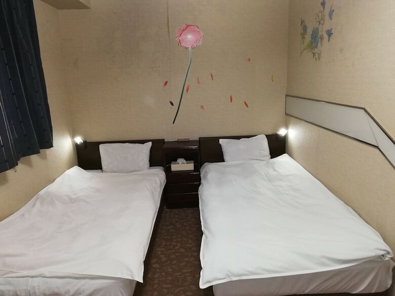 Hostal Family & Bakpak Tokyo Hostel