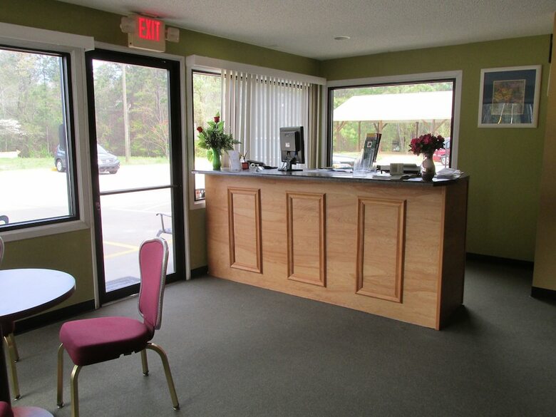 Motel High Falls Hide-a-way Lodging