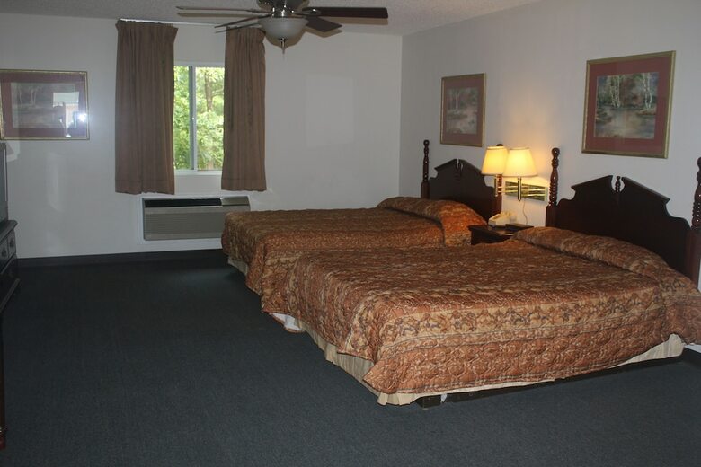 Motel High Falls Hide-a-way Lodging
