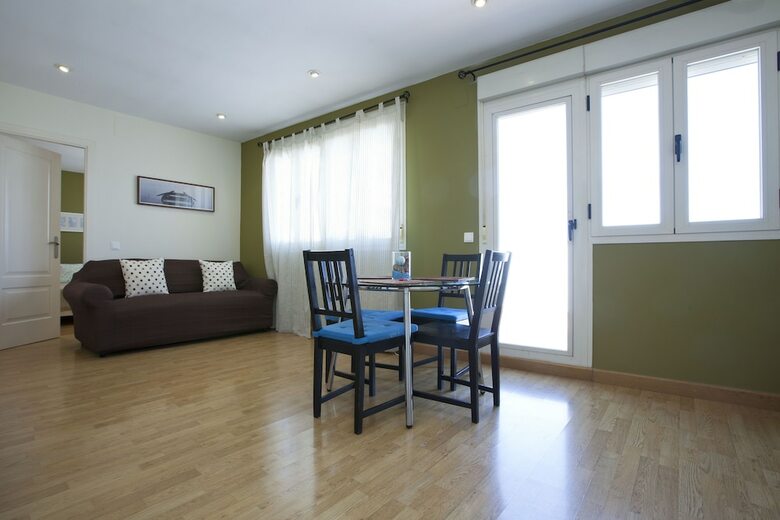 Apartamentos Alcal�