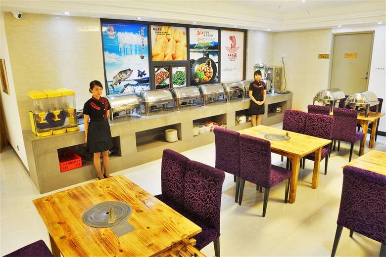 Xinghe Xianjiang Hotel (Railway Station Branch)