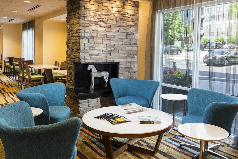 Hotel Fairfield Inn And Suites By Marriott Perimeter Center