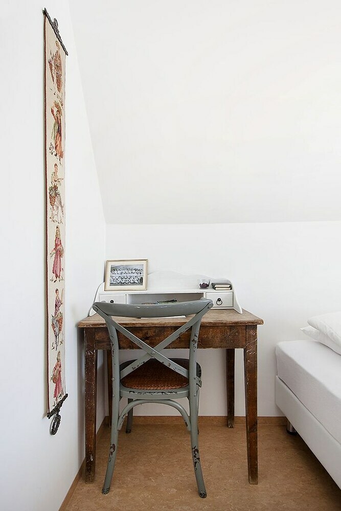 Hotel Heradsskolinn Historic Guesthouse