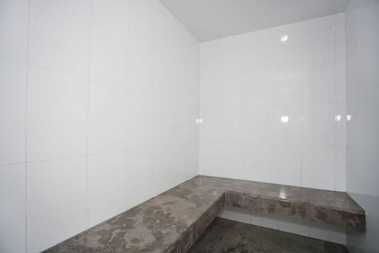 Innotel Luxury Business Hotel