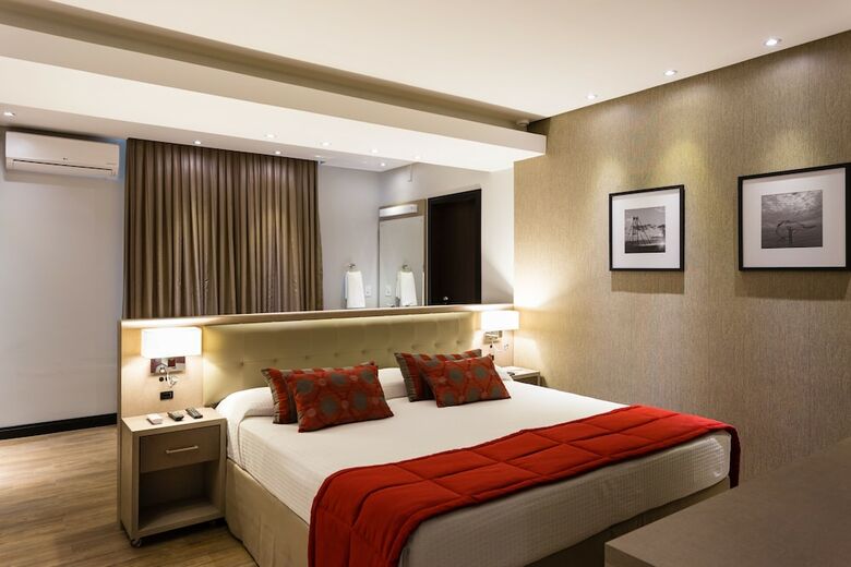 Hotel Faial Prime Su�tes