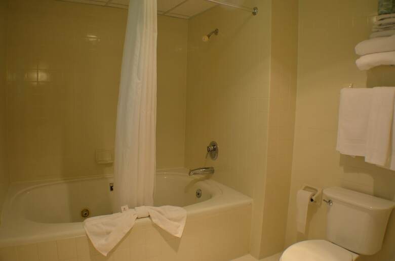 Motel Amber's Inn & Suites
