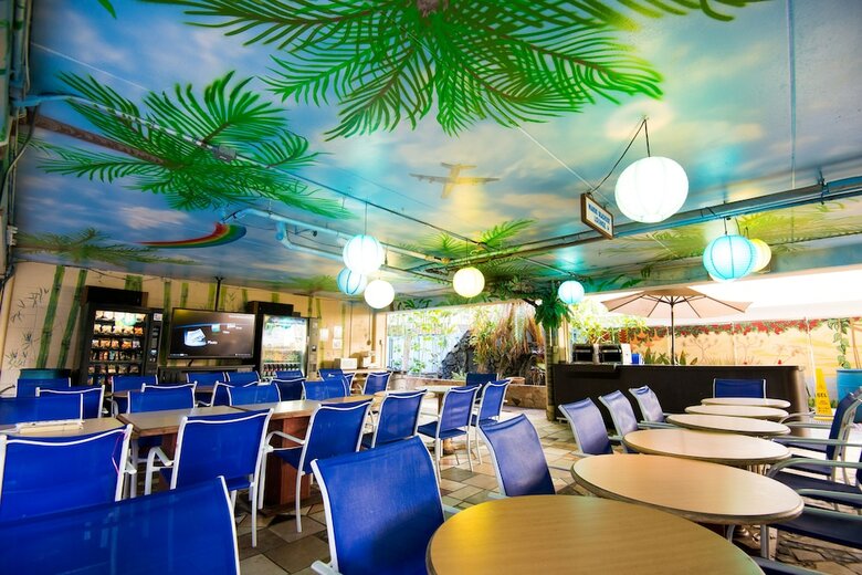 Hostal Waikiki Beachside Hostel
