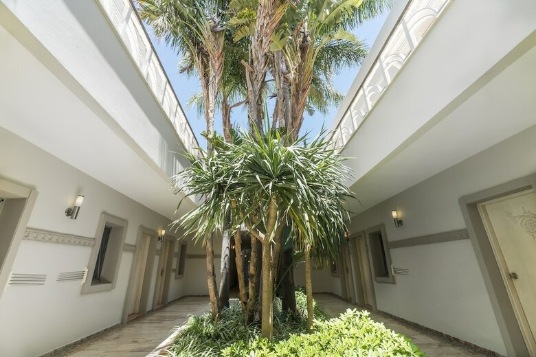 Babana Hotel