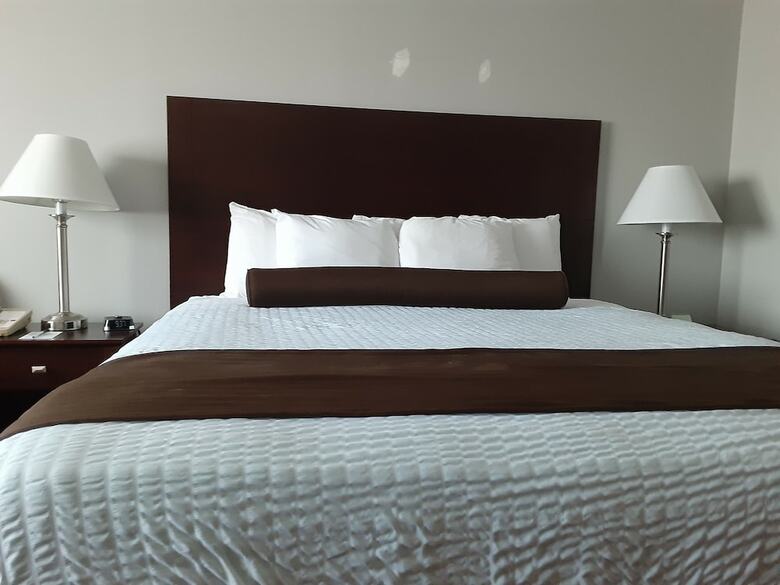 Boarders Inn & Suites By Cobblestone Hotels - Superior/duluth