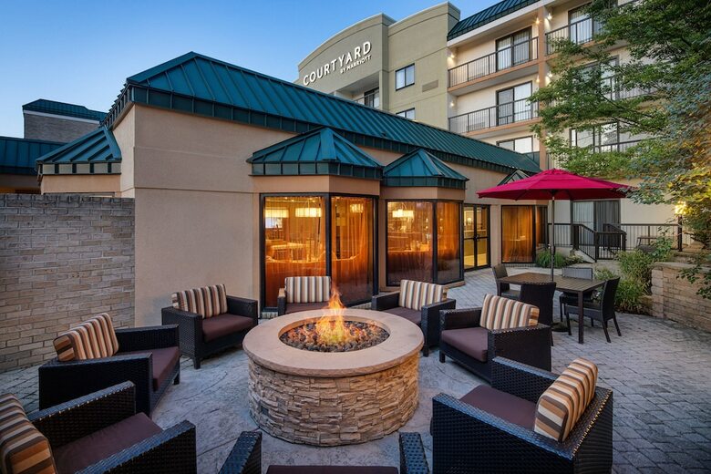 Hotel Courtyard By Marriott Cleveland Beachwood