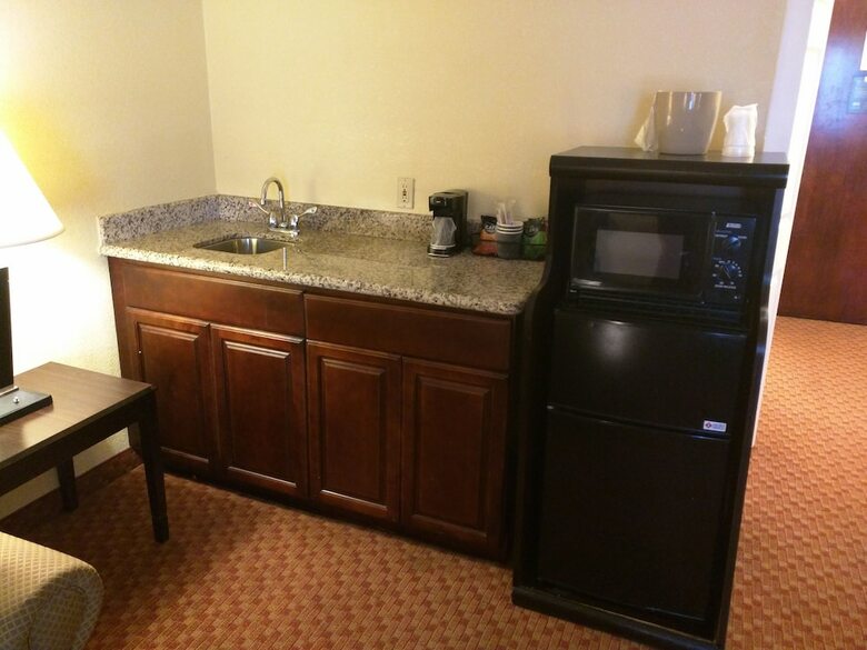 Surestay Plus By Best Western Tarboro Hotel