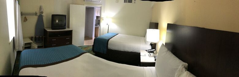 Hotel The Dolphin Inn