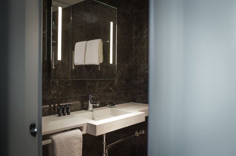AC Hotels By Marriott New Orleans Bourbon
