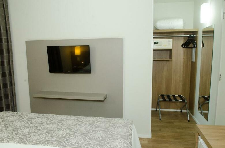 Hotel �mpar Su�tes Expominas