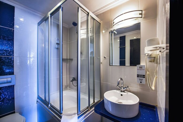 Kozan City Hotel