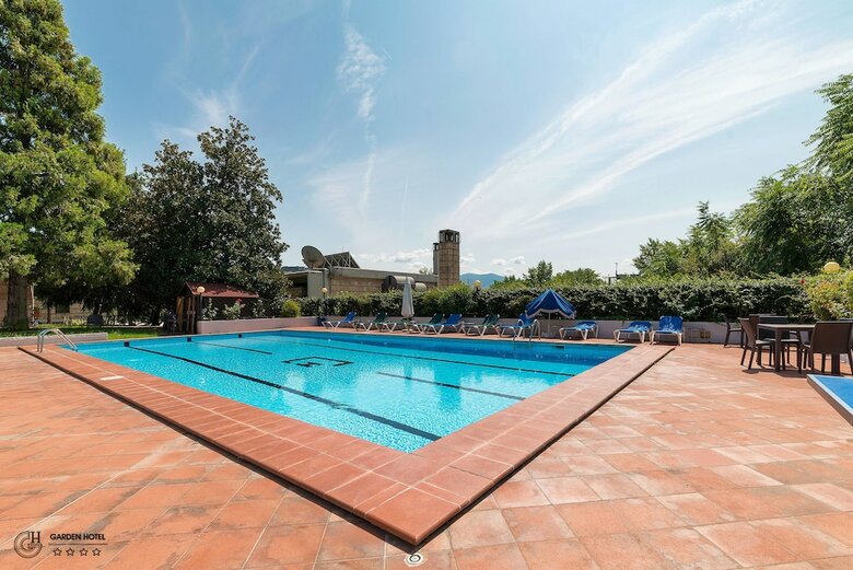 Garden Hotel