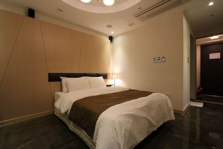 Nox Boutique Hotel