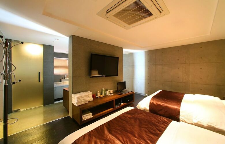 Nox Boutique Hotel