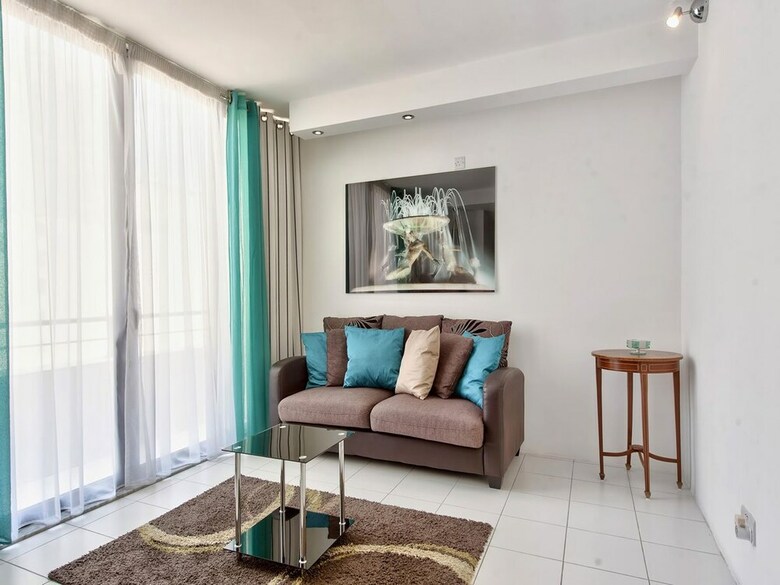 Apartamentos Barrakka Suites